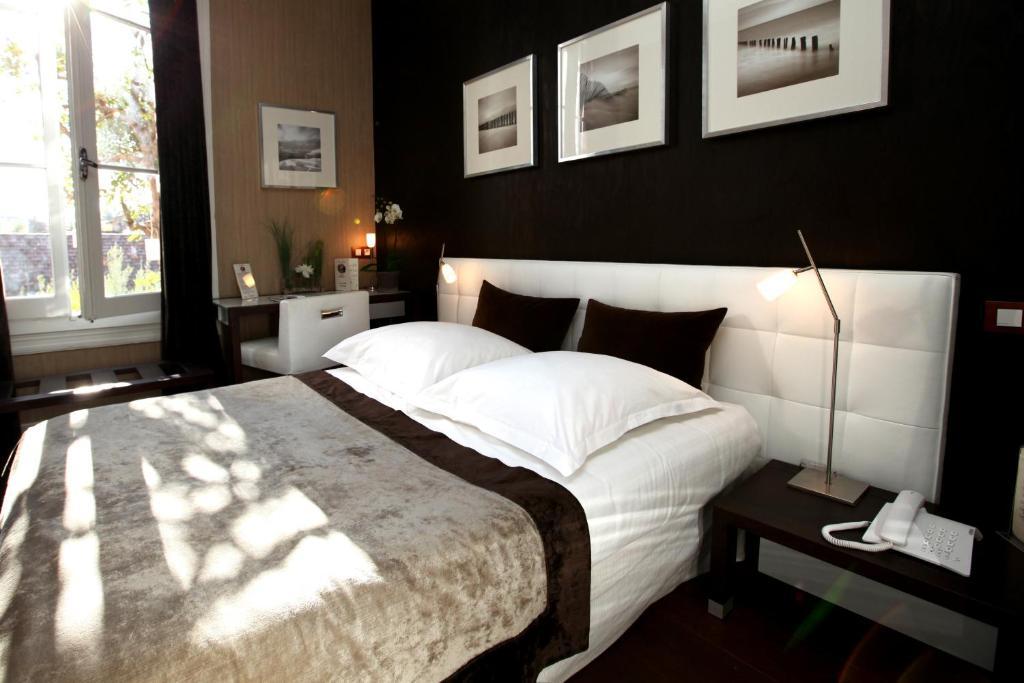 Hotel Des Arceaux Montpellier Zimmer foto
